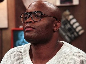 Anderson Silva é flagrado no antidoping por anabolizante