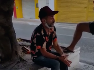 [Vídeo ] Suspeito é preso tentando arrombar loja no centro  comercial de  Arapiraca