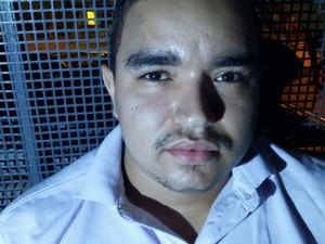 Roubo de moto termina em perseguição e prisão, em Arapiraca