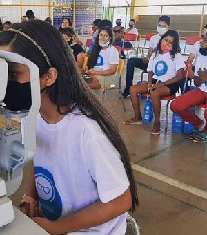 Alunos de Igaci são beneficiados com óculos e lentes grátis através de parceria firmada pela prefeitura