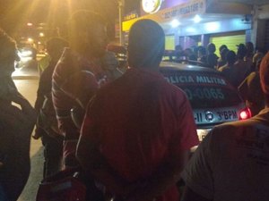 Em Arapiraca, jovem é perseguido e executado a tiros em oficina de motos