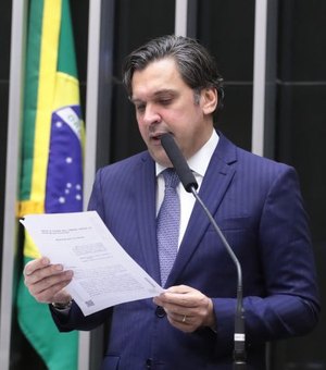 Câmara aprova projeto que limita o aumento do salário mínimo e restringe acesso ao BPC