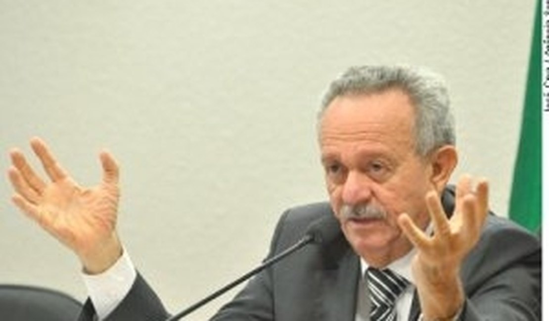 STF determina sequestro de bens de Benedito e Arthur Lira