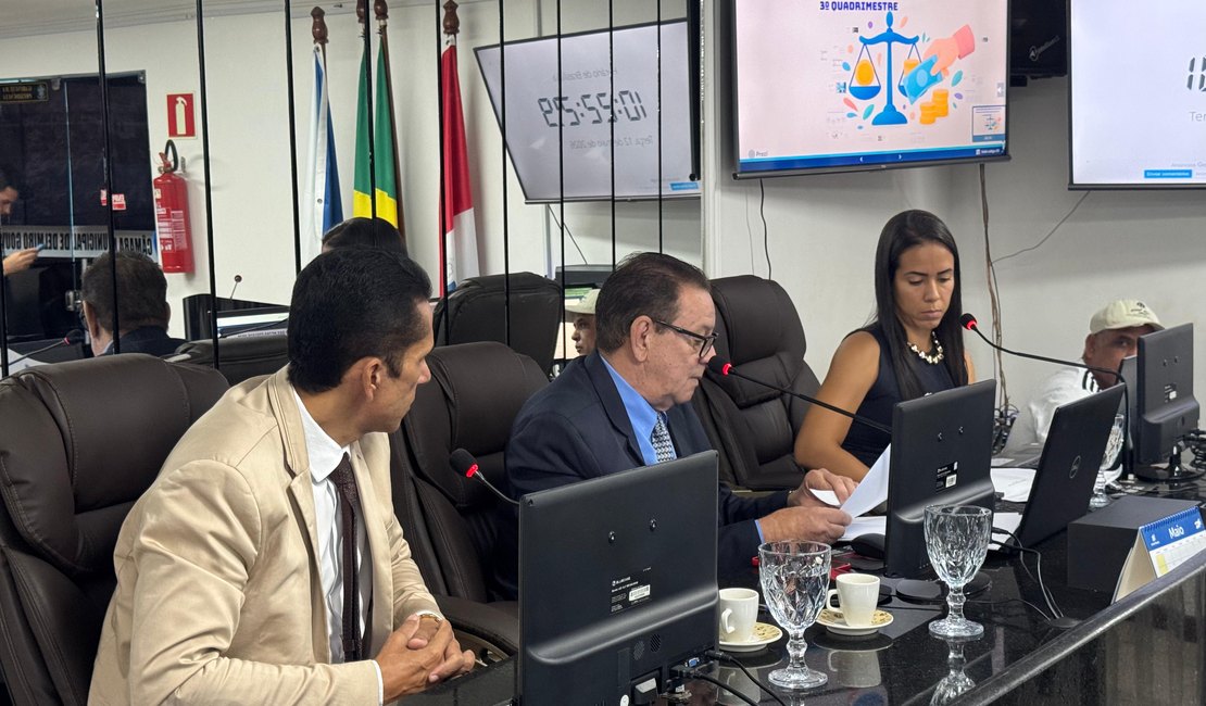 Gestão de Delmiro Gouveia presta contas e demonstra equilíbrio orçamentário em audiência pública