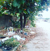 Moradores denunciam trecho de rua que virou depósito de lixo na Santa Lúcia