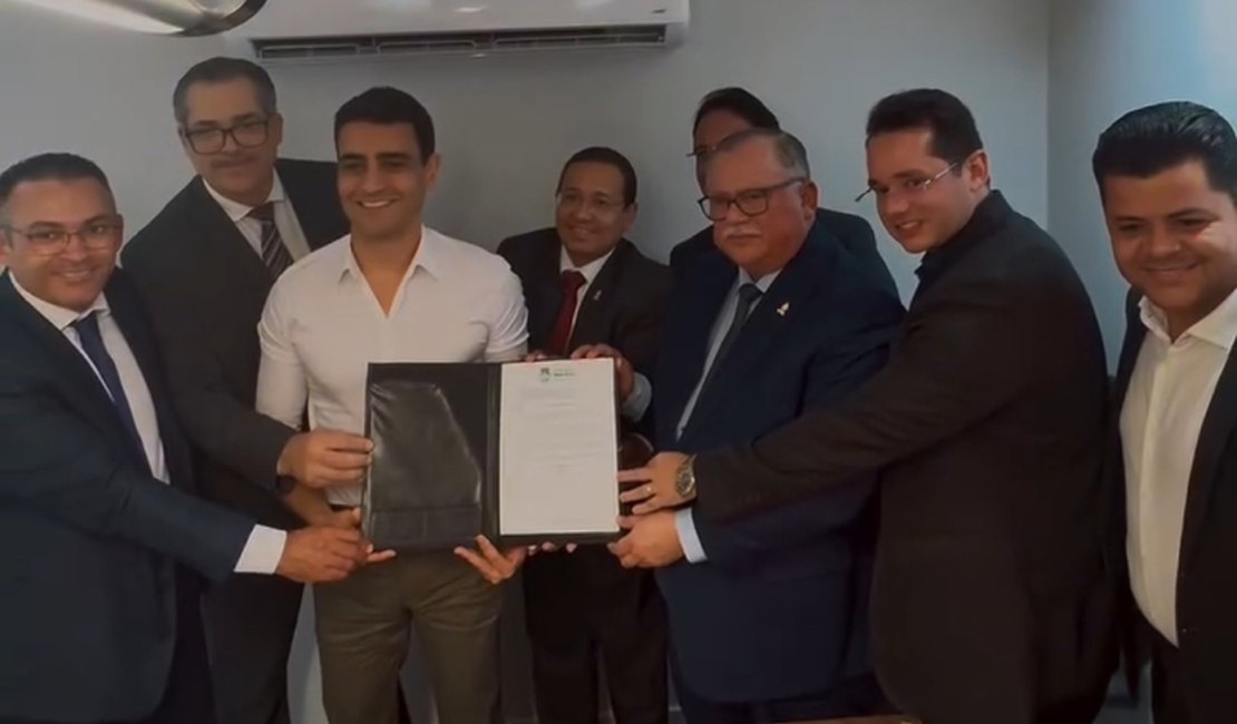 Meses antes de trocar PL pelo PP, igreja de Gunnar recebeu doação milionária de terreno da prefeitura