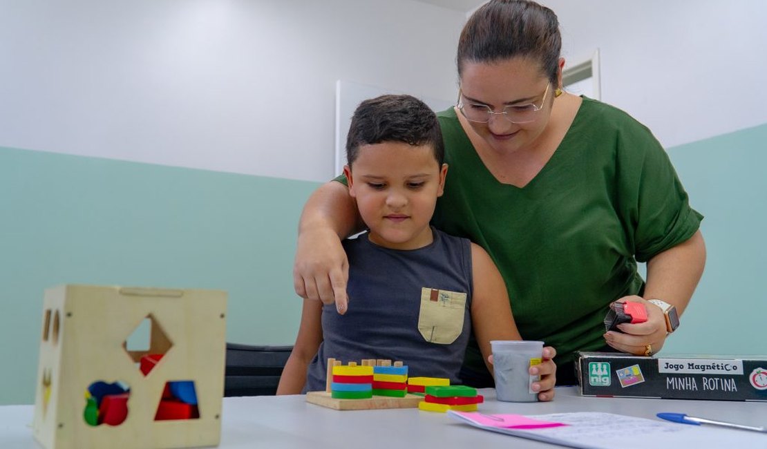 Arapiraca promove inclusão e cuidados para crianças autistas com órgão especializado