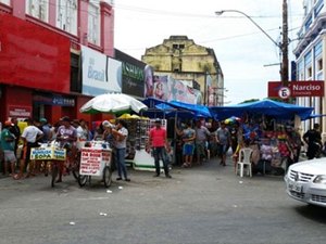 Maceió: guarda e ambulante são presos em desocupação do calçadão