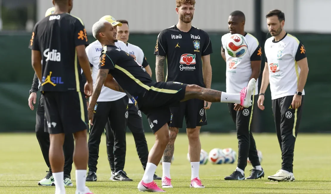 Wesley é cortado da Seleção Brasileira após lesão e está fora da Copa