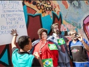 Após pesquisa que mostra Aécio favorito em 2018 contra Lula