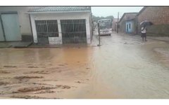Chuvas causam estragos em Matriz de Camaragibe