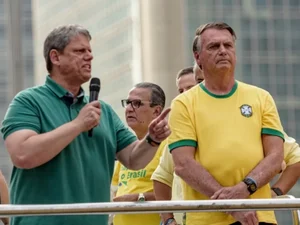 Bolsonaro recebe Tarcísio em meio à pressão de aliados por 'bênção'