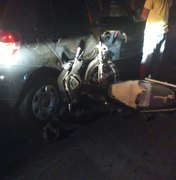 Condutor de cinquentinha com farol apagado colide com veículo na AL-110