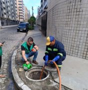 Prefeitura de Maceió autua BRK por lançamento de efluente na praia de Ponta Verde