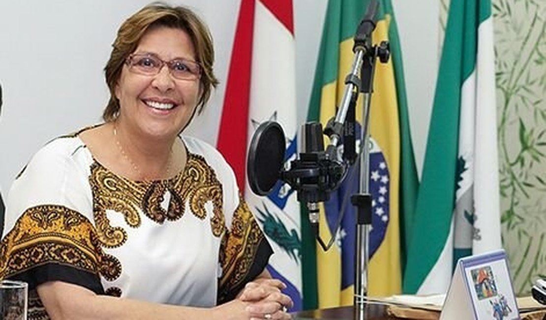 Célia Rocha inicia maratona de inauguraçoes