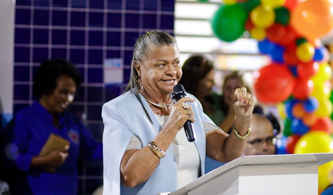 Escola Municipal Deputado José Sampaio é reinaugurada após reforma