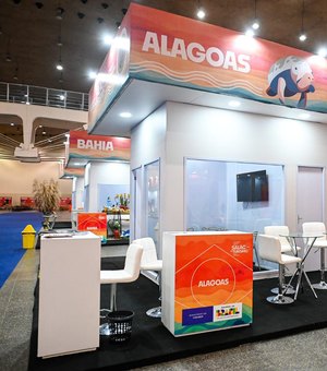 Japaratinga fortalece promoção turística no Salão do Turismo 2026 em Fortaleza