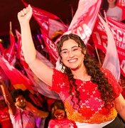 Teca Nelma apresenta 13 compromissos para Alagoas em lançamento de campanha