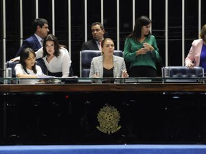 Senado aprova PL que combate desigualdade salarial entre homens e mulheres