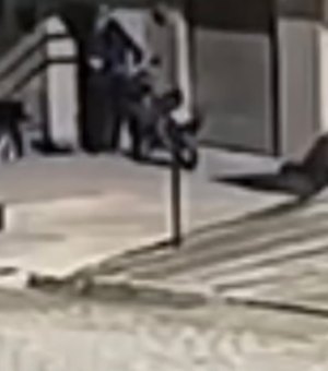 Moto é furtada na frente de casa na parte alta de Maceió