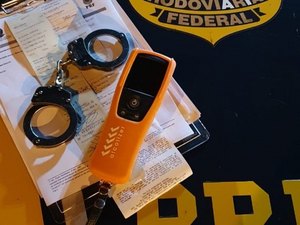 Após colisão, homem é preso por embriaguez ao volante no Jacintinho