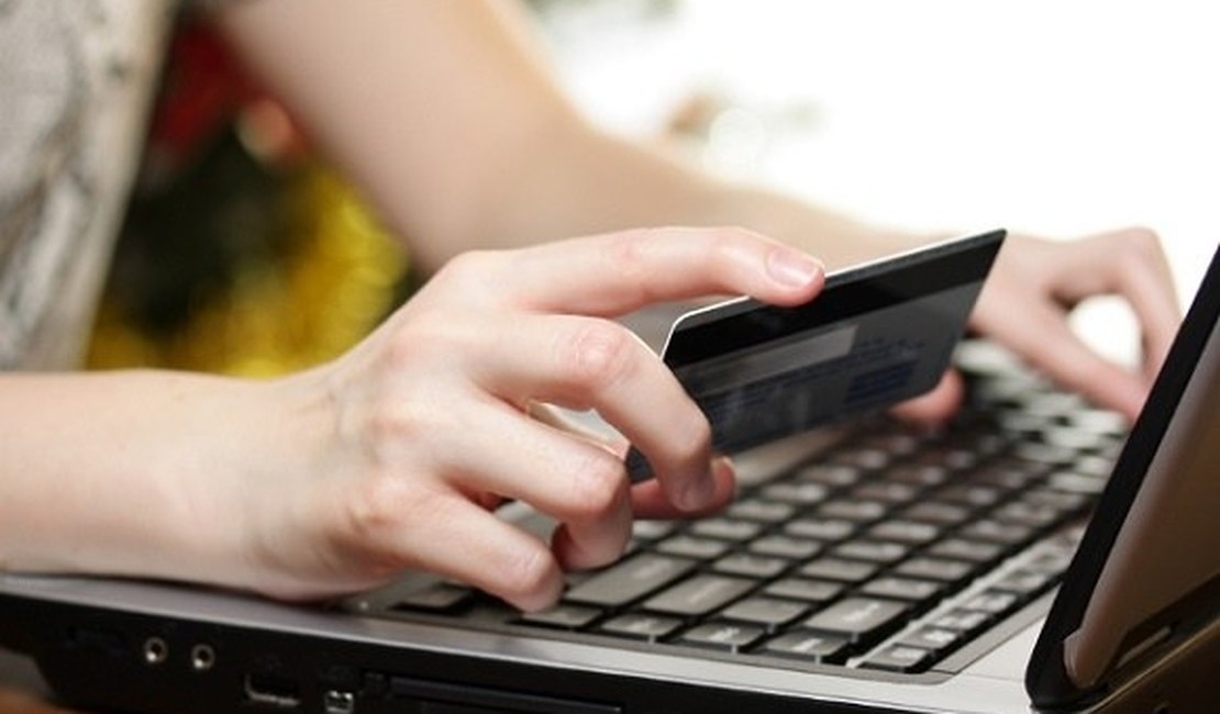 Procon alerta sobre cuidados necessários para evitar problemas em compras via internet