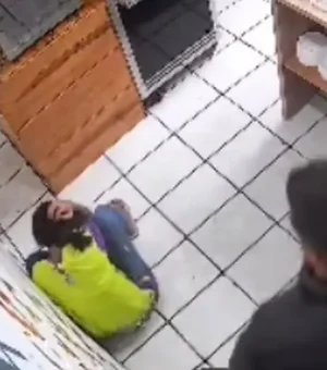 Homem invade lanchonete e agride ex-companheira em Maravilha