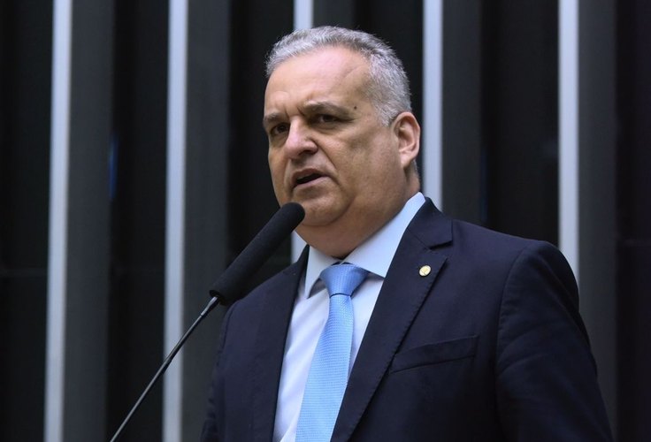 Gaspar publica mensagem enigmática e acende alerta sobre candidatura ao Senado