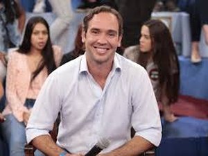 Caio Ribeiro, jornalista da Globo, acaba tendo o seu salário exposto; saiba o valor