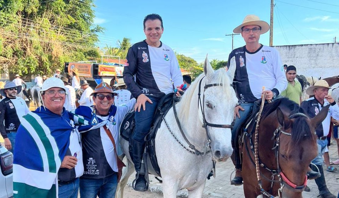 Ricardo Nezinho participa da Cavalgada de Nossa Senhora do Bom Conselho em Arapiraca