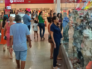 Partage Arapiraca Shopping registra movimento intenso na antevéspera de Natal