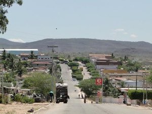 Briga entre parentes termina com dois feridos a facadas em Canapi