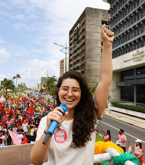 Teca Nelma afirma que condenação de Bolsonaro fortalece a defesa da democracia e das instituições