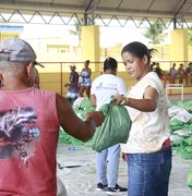Vinte toneladas de peixes são entregues em Matriz de Camaragibe