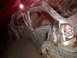 Pai, mãe e filha de quatro anos morrem em acidente na BR-101