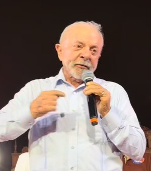 Em Maceió, Lula ataca Collor e alerta eleitor sobre 'facilidades'