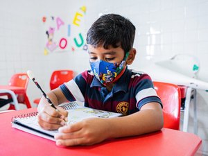 Escolas de Arapiraca retornam à modalidade de ensino integral a partir desta quarta-feira (25)