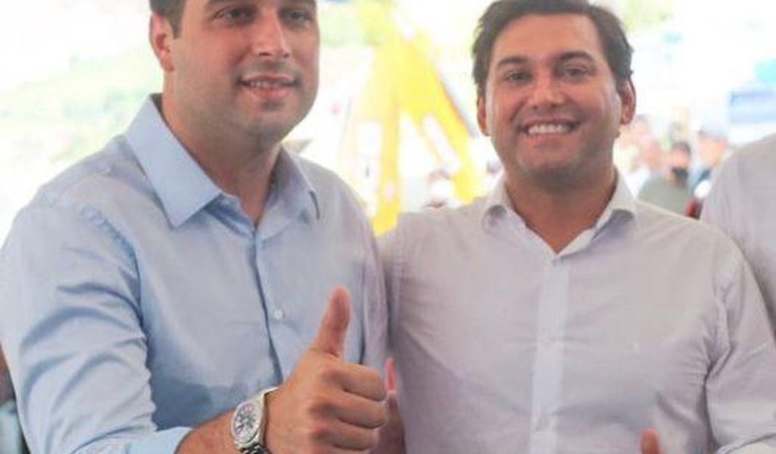 Prefeito Arthur Freitas reforça grupo de alianças políticas de Rodrigo Valença