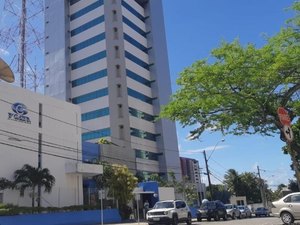 Empresas da família Collor acumulam dívida de R$ 284 milhões