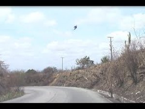 Dupla é flagrada por guarnição policial tentando furtar peças de caminhão tombado na Serra das Espias