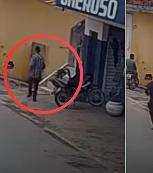 Homem com facão é contido pela Guarda Municipal após causar pânico no Sertão
