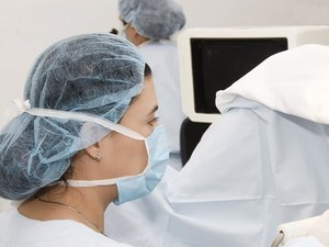 Câmara aprova fim da autorização do marido para laqueadura