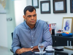Aliado de Ronaldo Lessa, João Folha assume Educação de Maceió