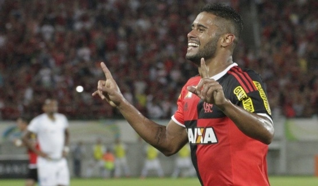 Flamengo acerta venda de atacante Kayke para o Japão