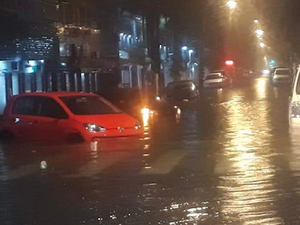 Chuva provoca ao menos 12 mortes e deixa 46 desaparecidos na Baixada Santista