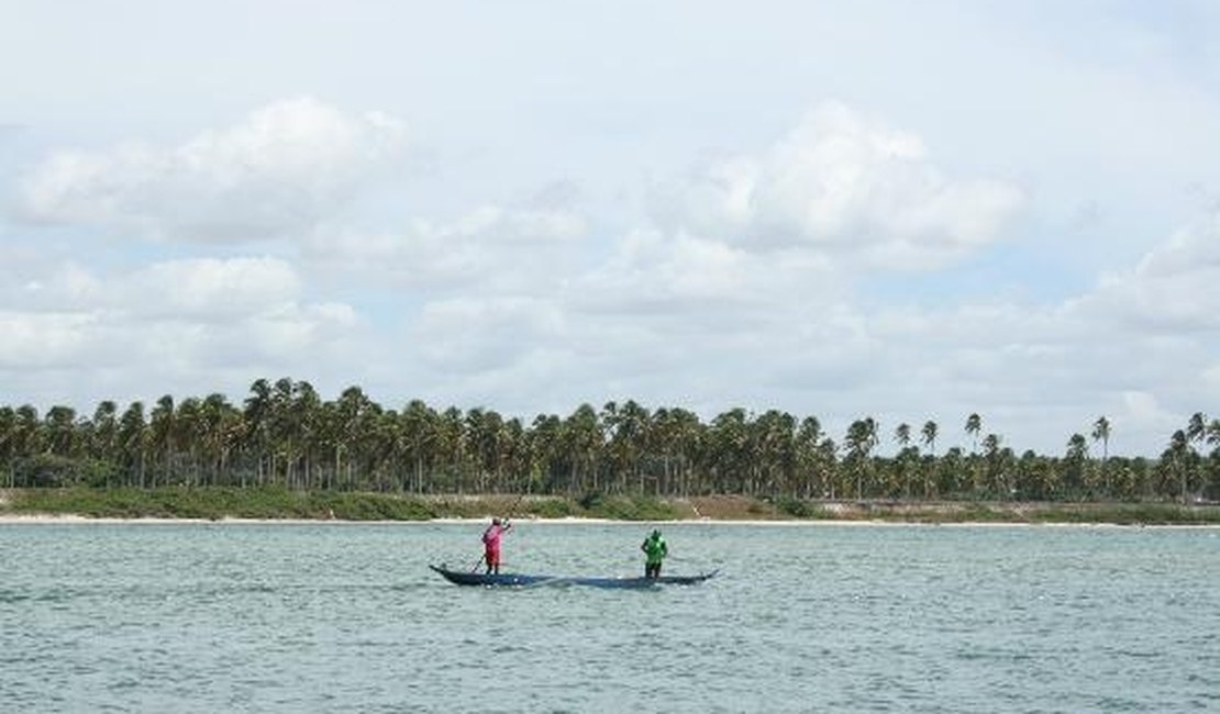 Motor de jangada para na Lagoa Mundaú e CB é acionado