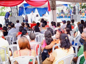 Abertura do Mês das Mães é comemorado com festa e sorteio de brindes em Palmeira