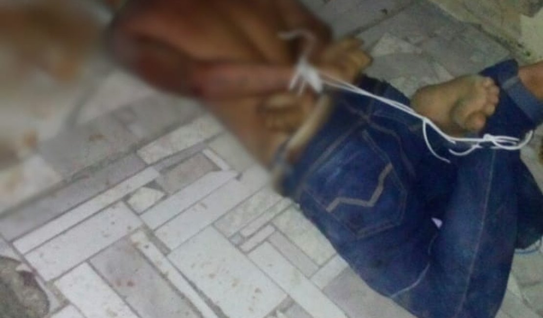 Homem é amarrado com fio e agredido após roubar celulares