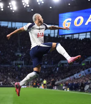 Richarlison sofre lesão grave e pode ficar afastado por sete semanas