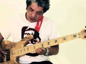 Morre aos 56 anos o baixista carioca Arthur Maia